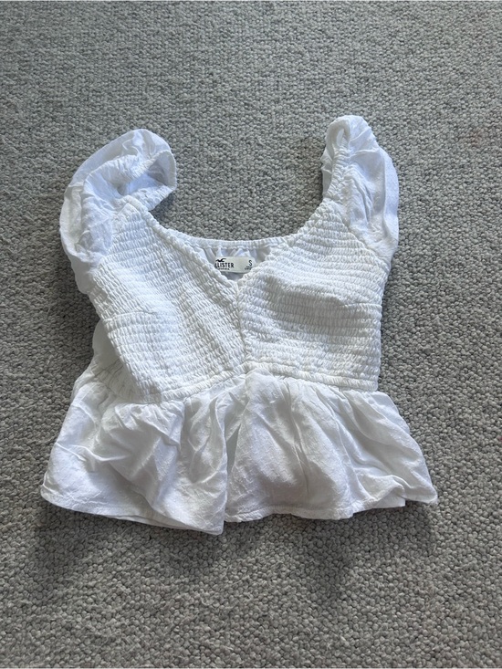 Hollister Tops - Hollister White Smocked V-Neck Peplum Top